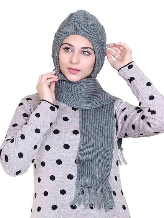 Women’s knitted hood and scarf winter set in grey